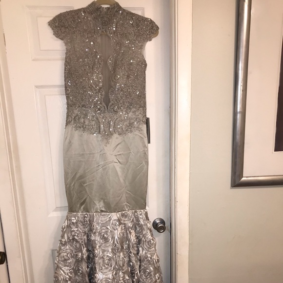 Dresses & Skirts - Silver Bead Sequin Lace Dress